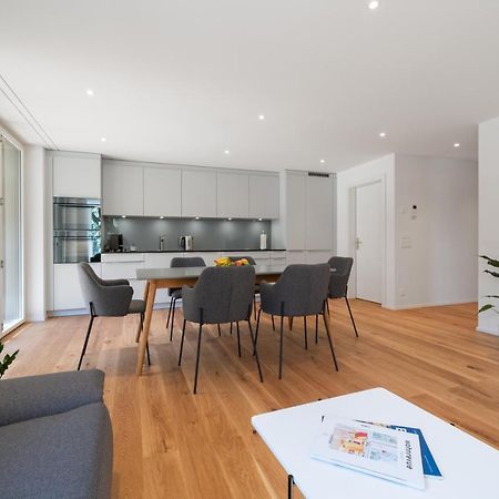 Moderne Neubauwohnung In Wilderswil Esterno foto